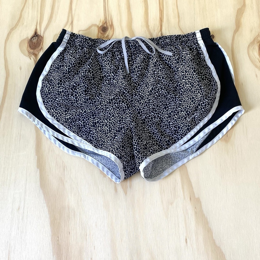 Nike Womens Medium Shorts Nike Tempo Dri Fit Cheetah Leopard Running Athletic